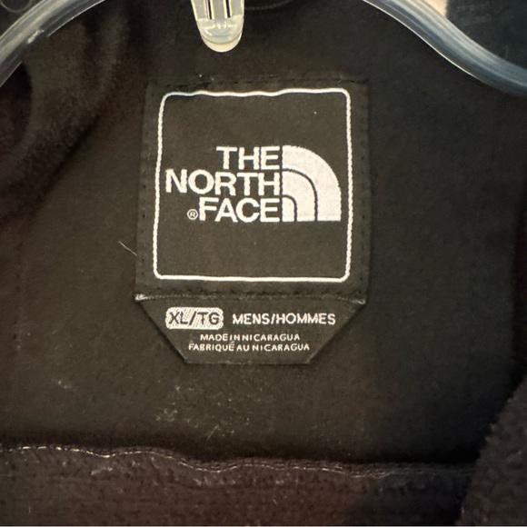 The North Face Men's Black Performance Jacket - Picture 3 of 13